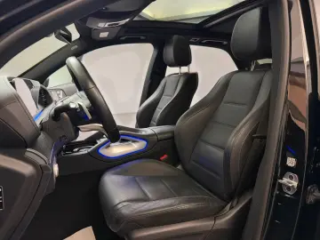 MERCEDES-BENZ GLE 400 d 4M AMG-LINE SITZKLI PANO DIS…