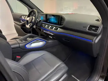 MERCEDES-BENZ GLE 400 d 4M AMG-LINE SITZKLI PANO DIS…