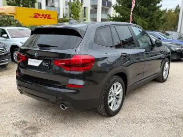 BMW X3 xDrive20d Navi LED AHK Kamera