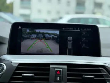BMW X3 xDrive20d Navi LED AHK Kamera