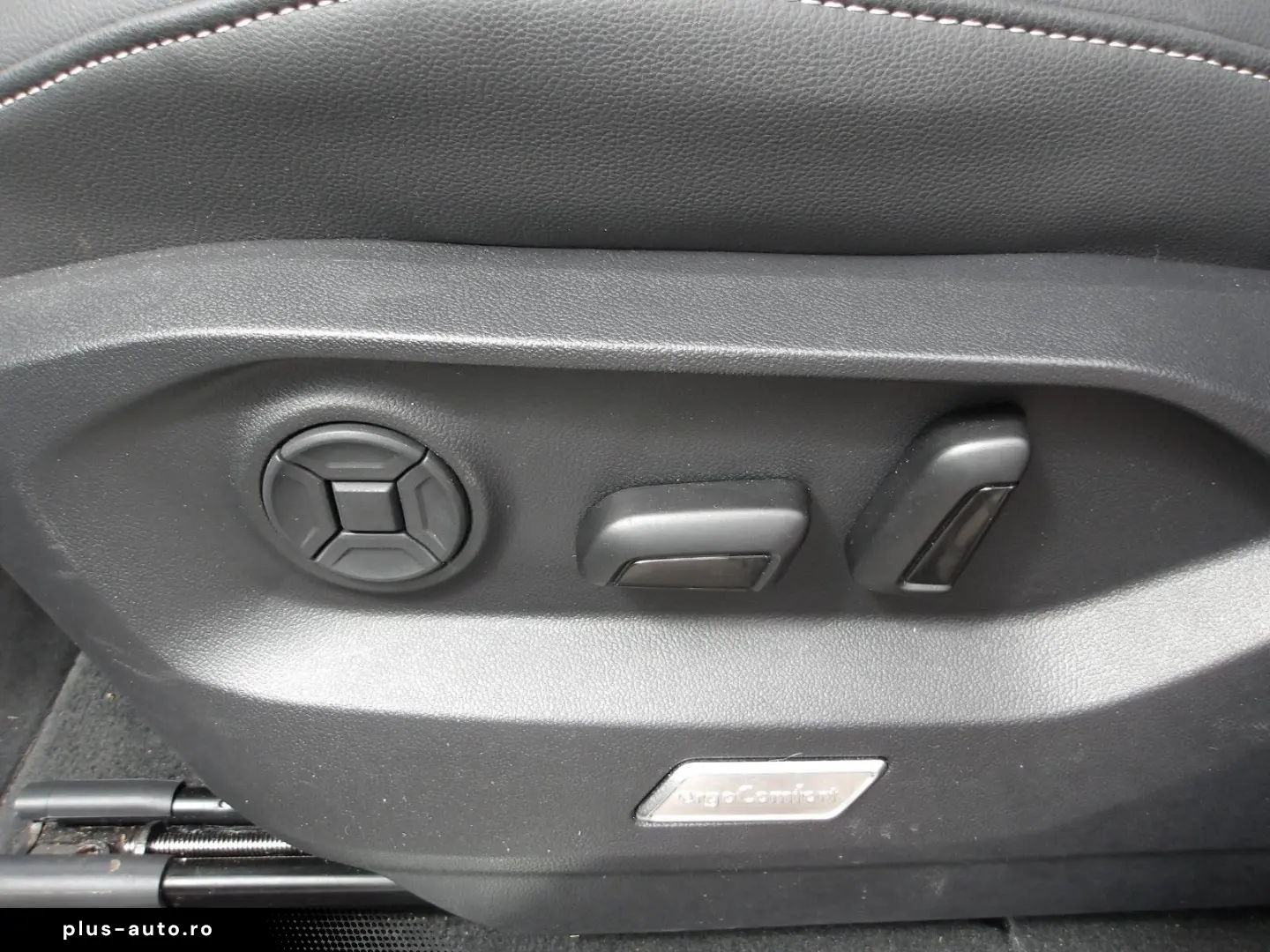 VW Touareg TDI 4M. Elegance  Luft AHV