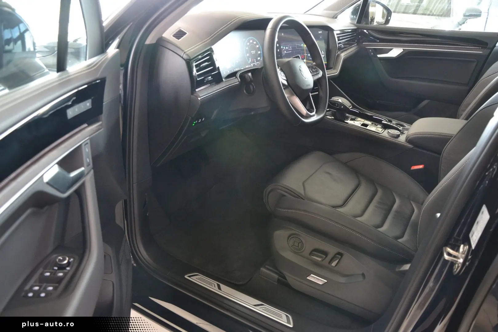 VW Touareg 3.0 TDI 170 kW 4Motion Elegance Panorama