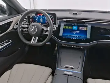 MERCEDES-BENZ E 220 d 4M AMG FAP  SUPERSCREEN 20 sch…