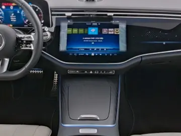 MERCEDES-BENZ E 220 d 4M AMG FAP  SUPERSCREEN 20 sch…