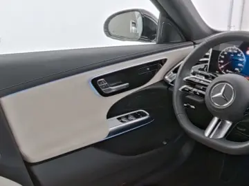 MERCEDES-BENZ E 220 d 4M AMG FAP  SUPERSCREEN 20 sch…