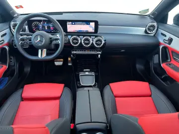 MERCEDES-BENZ CLA 200 Coupe AMG  Panoram  Burmester .360 K