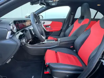 MERCEDES-BENZ CLA 200 Coupe AMG  Panoram  Burmester .360 K