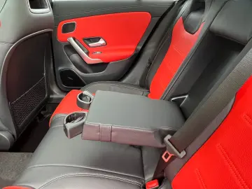 MERCEDES-BENZ CLA 200 Coupe AMG  Panoram  Burmester .360 K