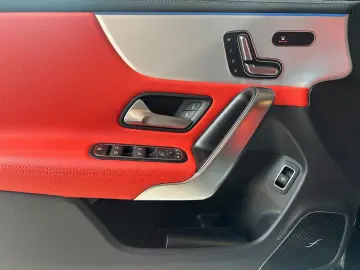 MERCEDES-BENZ CLA 200 Coupe AMG  Panoram  Burmester .360 K