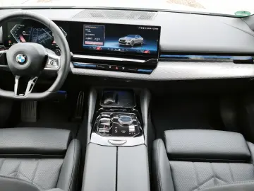 BMW 520d A -M-Sport PRO  Harman Kardon  DAB  20