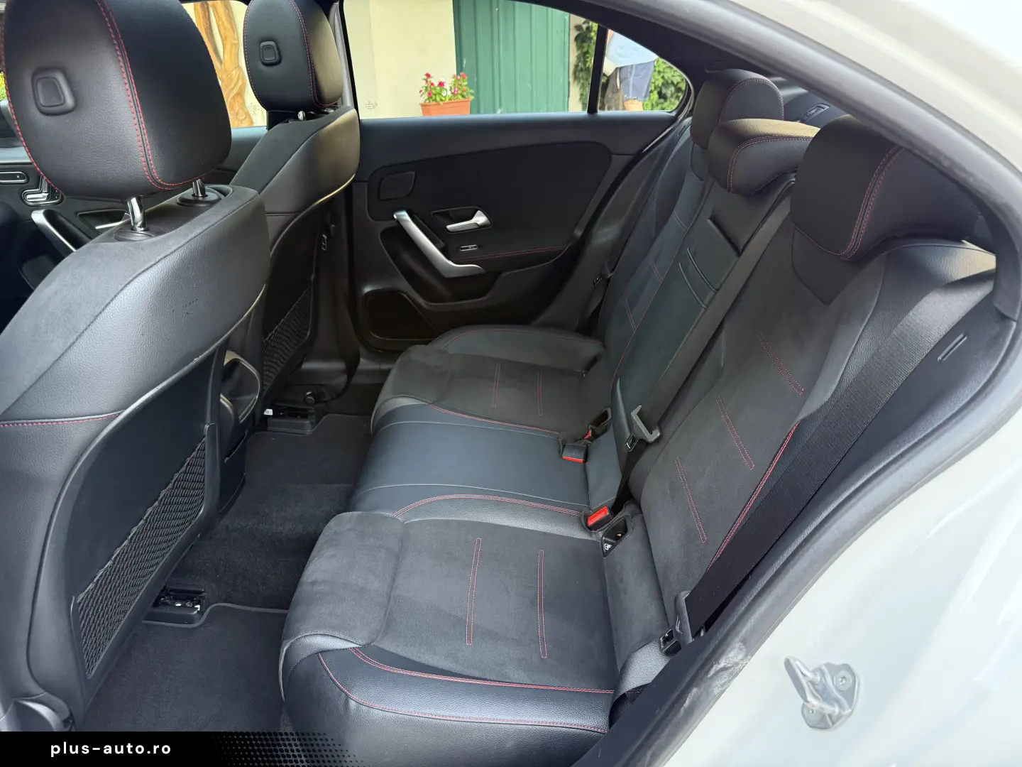 Mercedes-Benz A 220