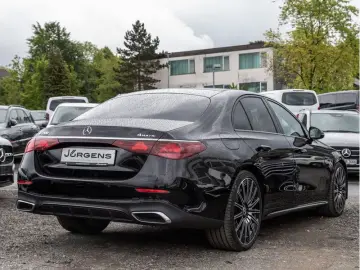 MERCEDES-BENZ E 200 4M AMG-Sport Super 360 Pano Burm…