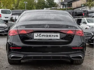 MERCEDES-BENZ E 200 4M AMG-Sport Super 360 Pano Burm…