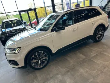 Audi Q7 55 TFSI e quattro  Matrix Pano
