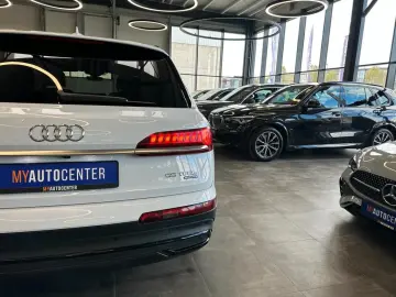 Audi Q7 55 TFSI e quattro  Matrix Pano