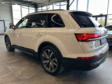 Audi Q7 55 TFSI e quattro  Matrix Pano
