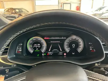 Audi Q7 55 TFSI e quattro  Matrix Pano