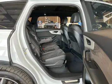 Audi Q7 55 TFSI e quattro  Matrix Pano