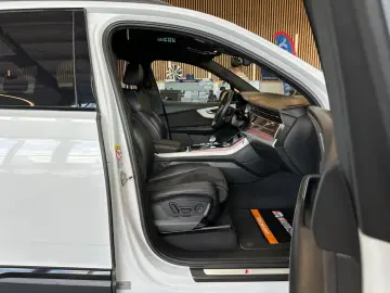 Audi Q7 55 TFSI e quattro  Matrix Pano