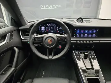 Porsche 911 Carrera 4S facelift