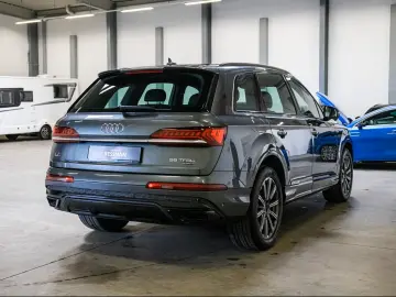 Audi Q7 55 TFSIe S-Line MATRIX PANO