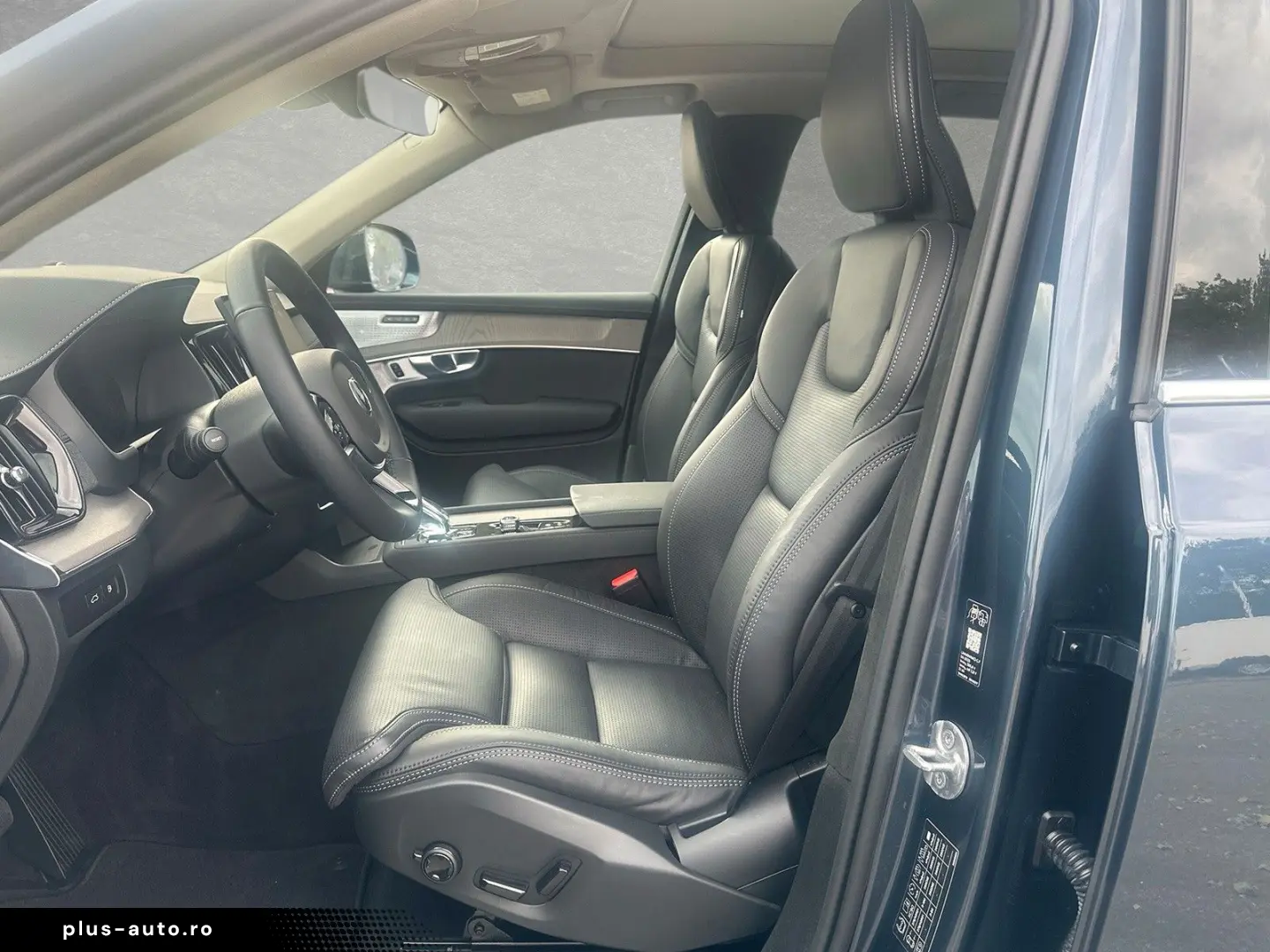 VOLVO XC90 T8 AWD UltraBright 7S AirSusp Massage Ventil B&W