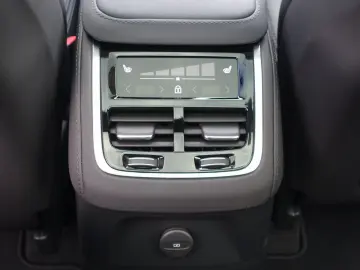 VOLVO XC90 T8 AWD UltraD AirSusp B&W Massage Ventil 360