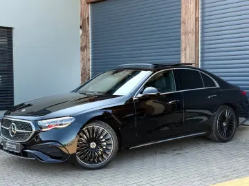 Mercedes-Benz E 200d AMG Advanced  Pano 20 Z 360 ACC