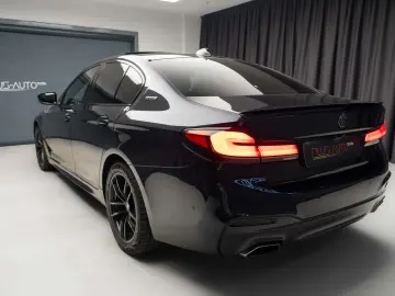 BMW 530E
