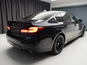 BMW 530E