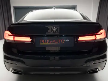 BMW 530E
