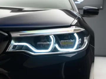 BMW 530E