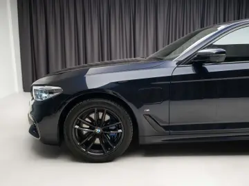 BMW 530E