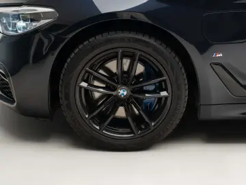 BMW 530E