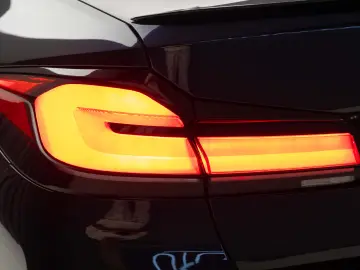BMW 530E