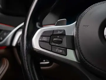 BMW 530E