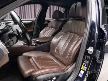 BMW 530E