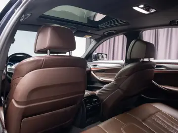 BMW 530E