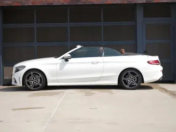 MERCEDES-BENZ C 200 Cabrio Facelift AMG Airscarf Mem…