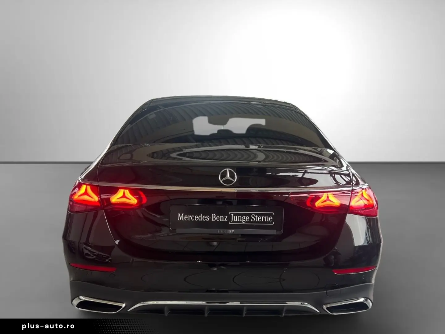 MERCEDES-BENZ E 220 d AMG Burmester 4D360