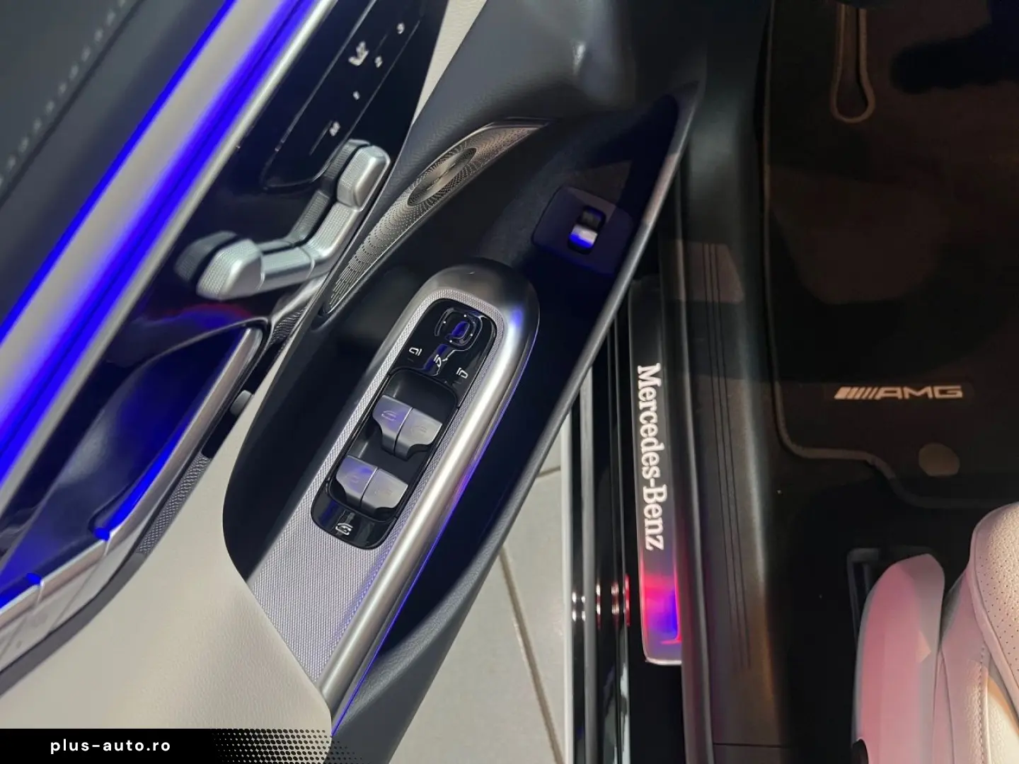 MERCEDES-BENZ E 220 d AMG Burmester 4D360