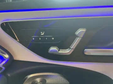 MERCEDES-BENZ E 220 d AMG Burmester 4D360