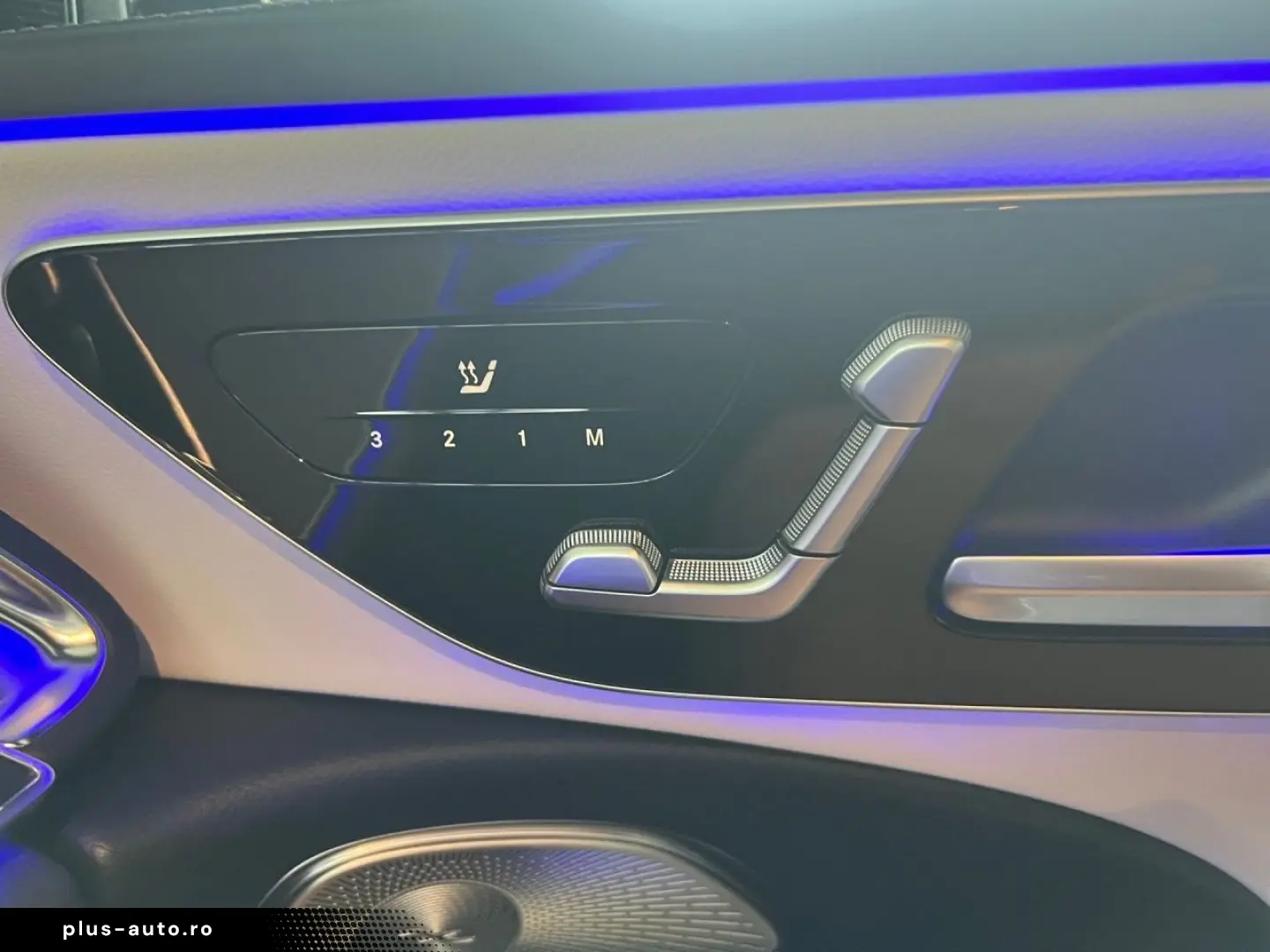 MERCEDES-BENZ E 220 d AMG Burmester 4D360