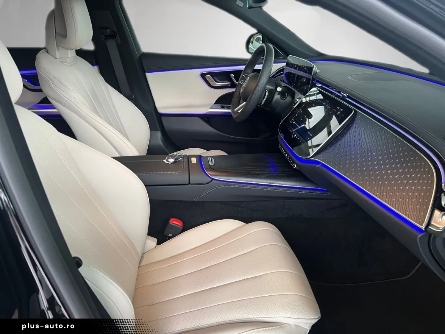 MERCEDES-BENZ E 220 d AMG Burmester 4D360