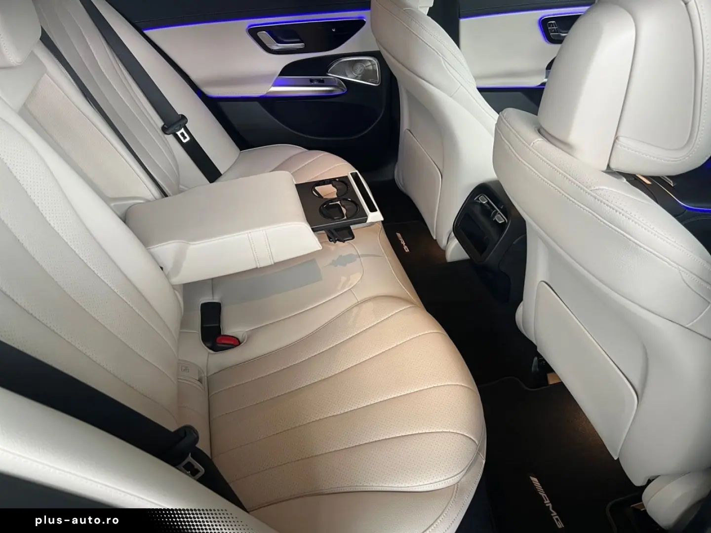 MERCEDES-BENZ E 220 d AMG Burmester 4D360