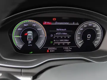 AUDI Q5 adv 50TFSIe qu Stronic Navi LED ACC EPH AHK