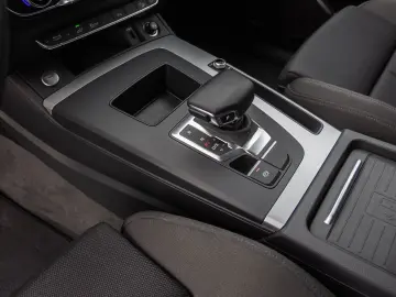 AUDI Q5 adv 50TFSIe qu Stronic Navi LED ACC EPH AHK