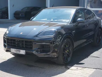 PORSCHE Cayenne Coupe E-Hybrid SportAbgas AHK HeadUp