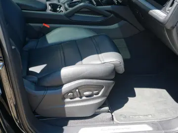 PORSCHE Cayenne Coupe E-Hybrid SportAbgas AHK HeadUp