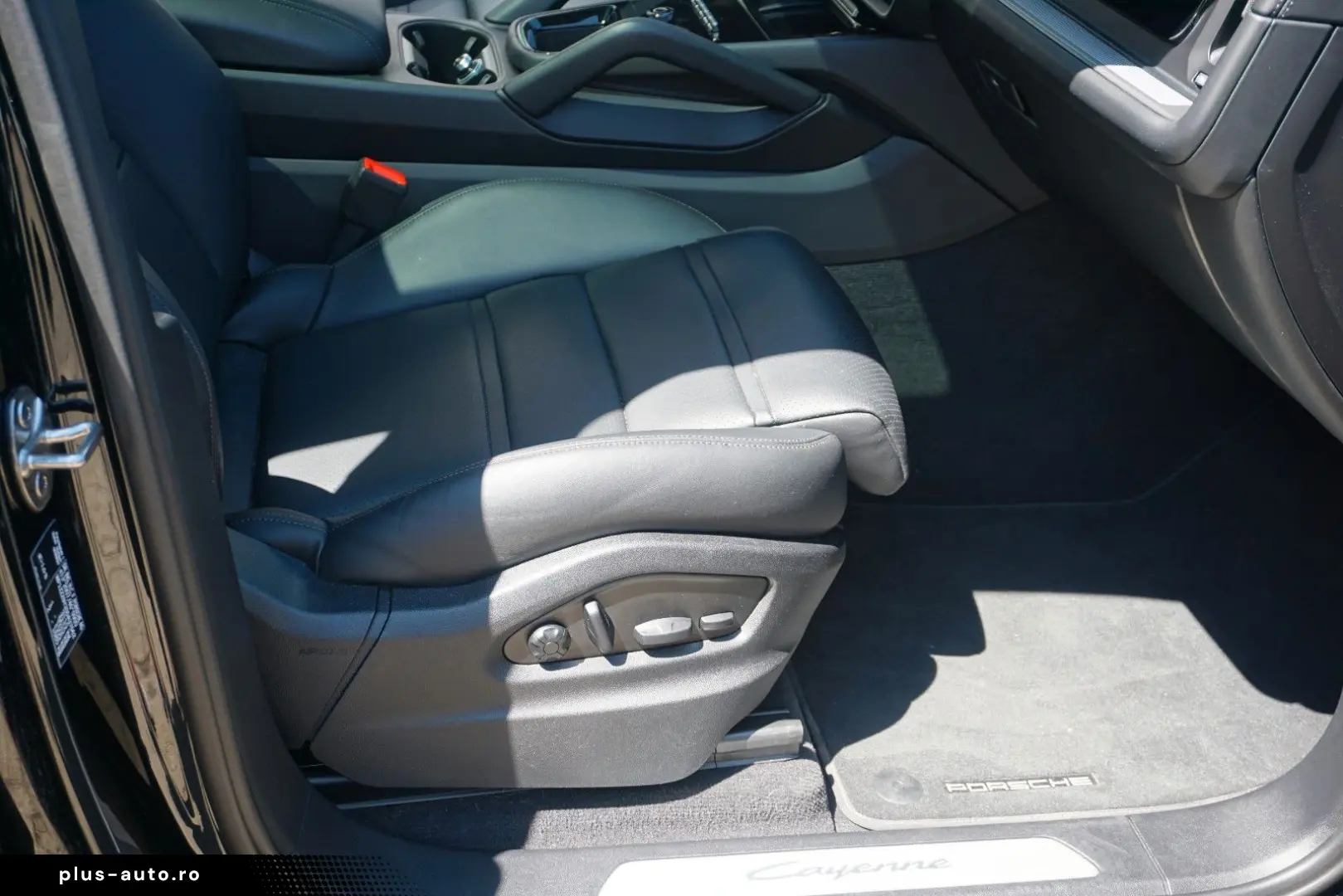 PORSCHE Cayenne Coupe E-Hybrid SportAbgas AHK HeadUp